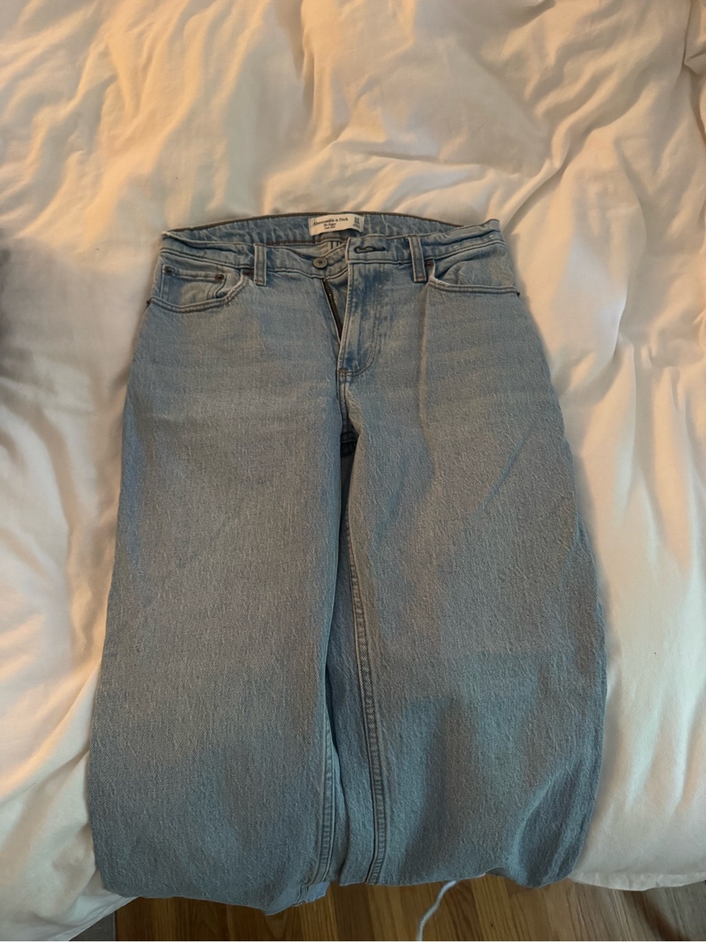 Abercrombie & Fitch Light Blue low rise- loose Jeans